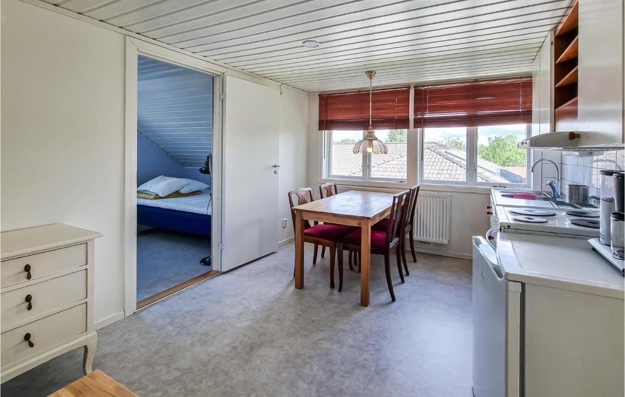 Stunning Apartment In Gullspang With Wifi Buitenkant foto