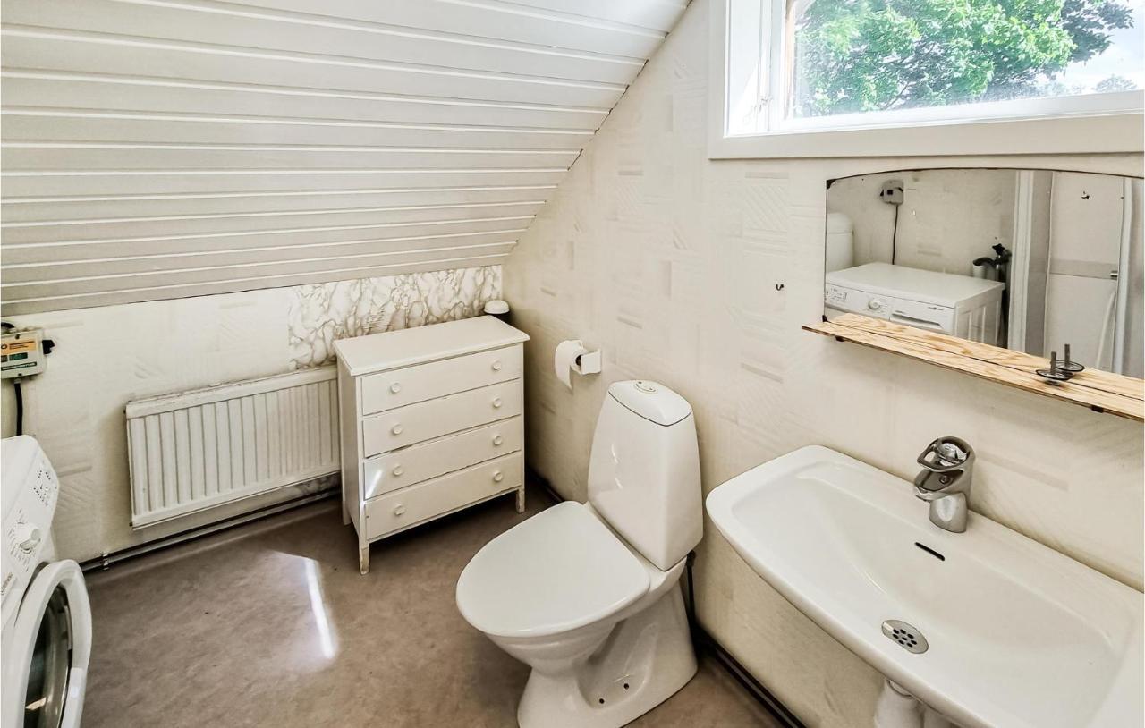 Stunning Apartment In Gullspang With Wifi Buitenkant foto