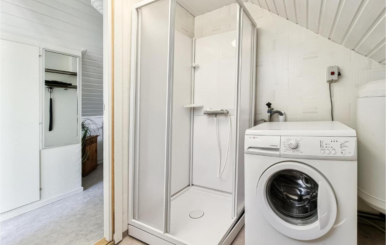 Stunning Apartment In Gullspang With Wifi Buitenkant foto